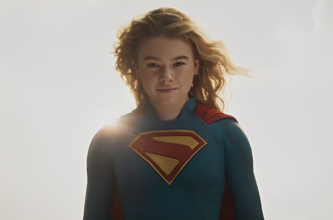 《超少女》預告、海報釋出！演員陣容米莉艾考克披紅披風亮相，完美化身全新卡拉！