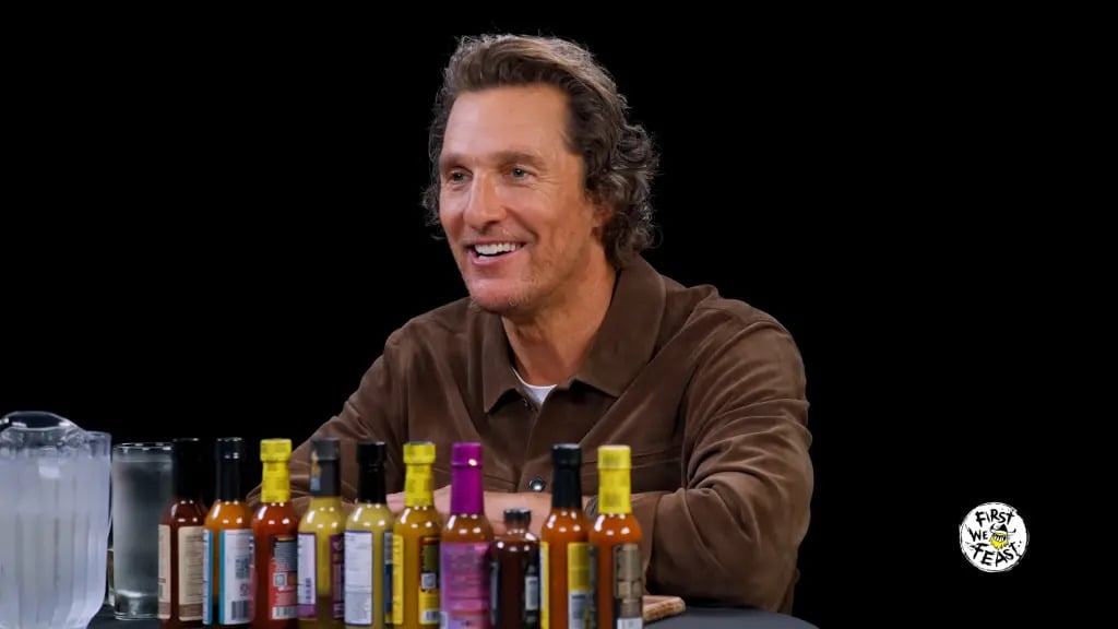 馬修麥康納 Matthew McConaughey 回憶拍《火焰末日》從 6 尺高度跳落受傷!自責嘆:「我真的挺蠢的!」