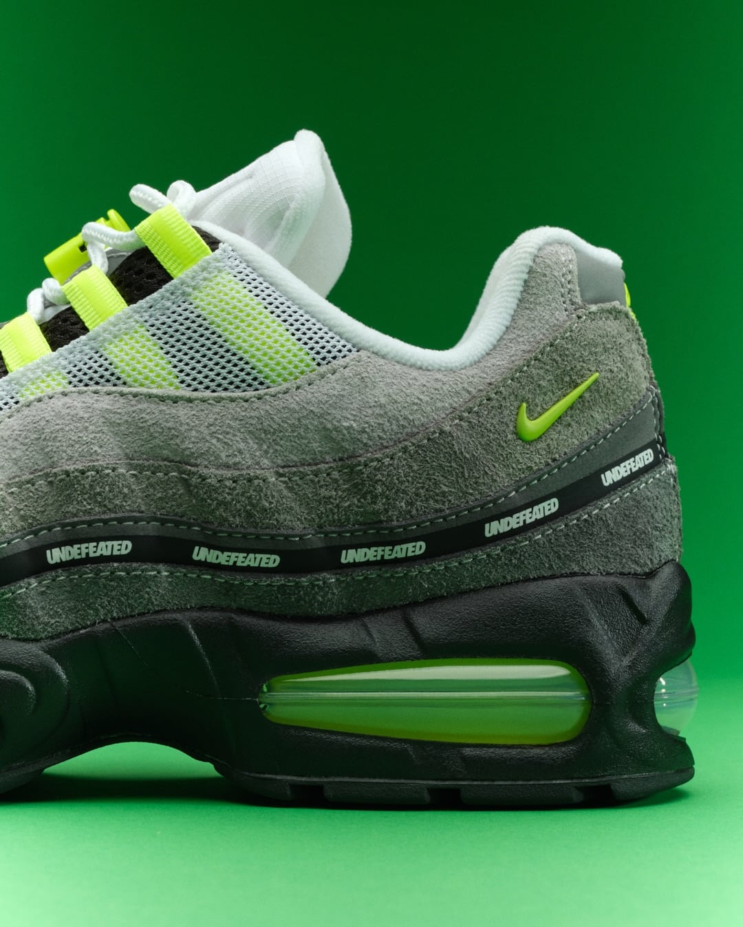 UNDEFEATED x Nike Air Max 95 全新聯名無預警登場!Neon 等 4 款城市限定配色太燒!