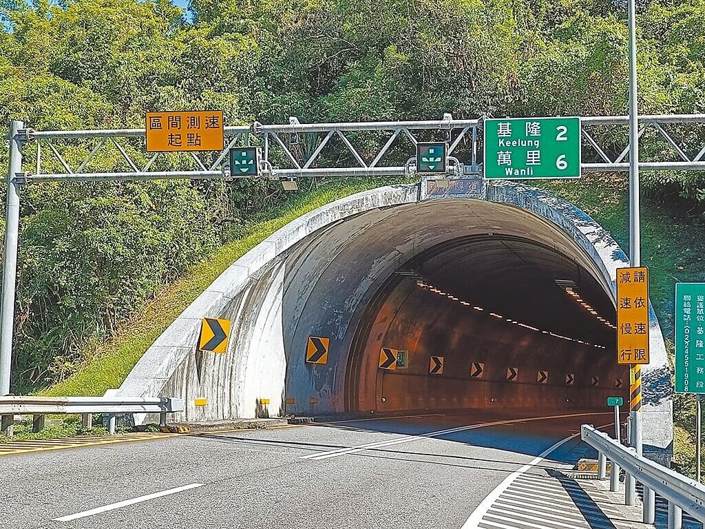 區間測速照相廢除連署一天破 500 人附議！民怨：「不是提升安全，是逼盯儀表板！」