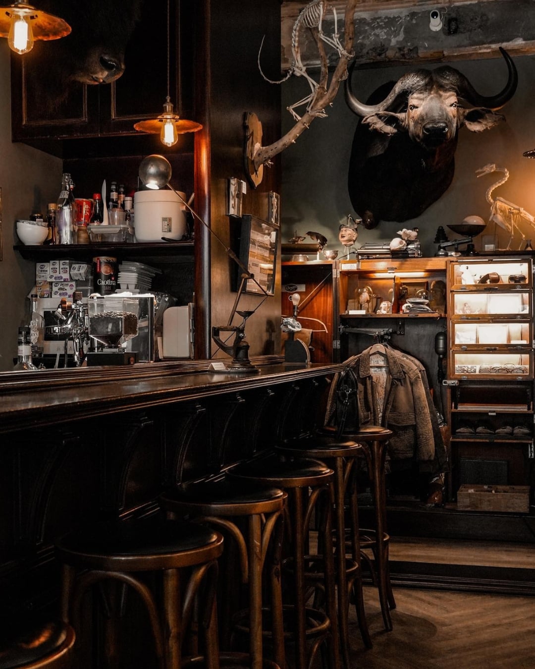 2025「8 家台北深夜咖啡廳」推薦!夜貓專屬的深夜續命好去處