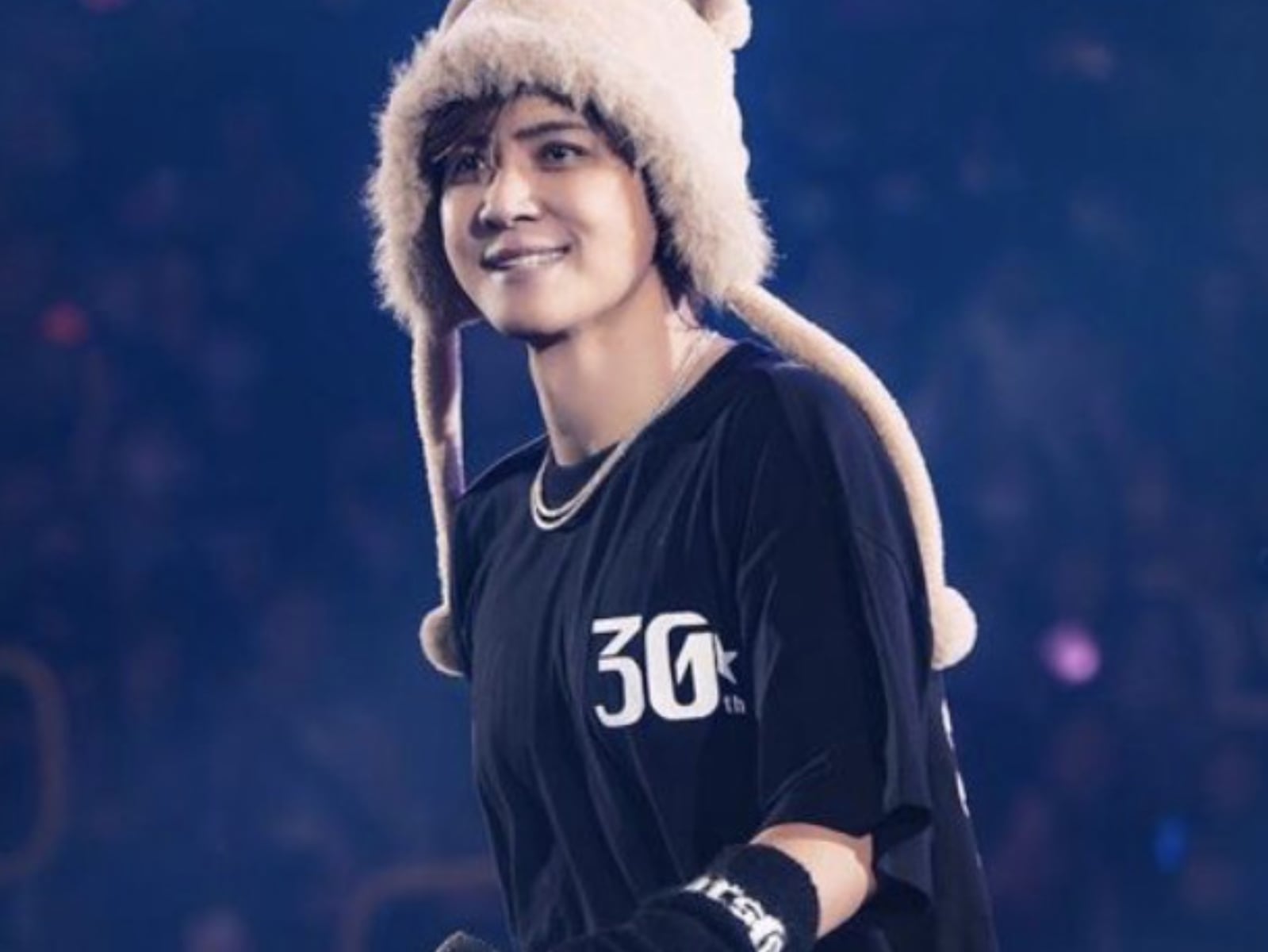 羅志祥小巨蛋演唱會砸派秀超失控！台上沖澡濕身秀腹肌！