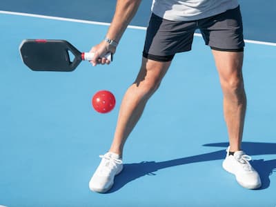 特斯拉 Tesla 推出 350 美元匹克球拍！3 小時秒殺馬斯克又不務正業了！