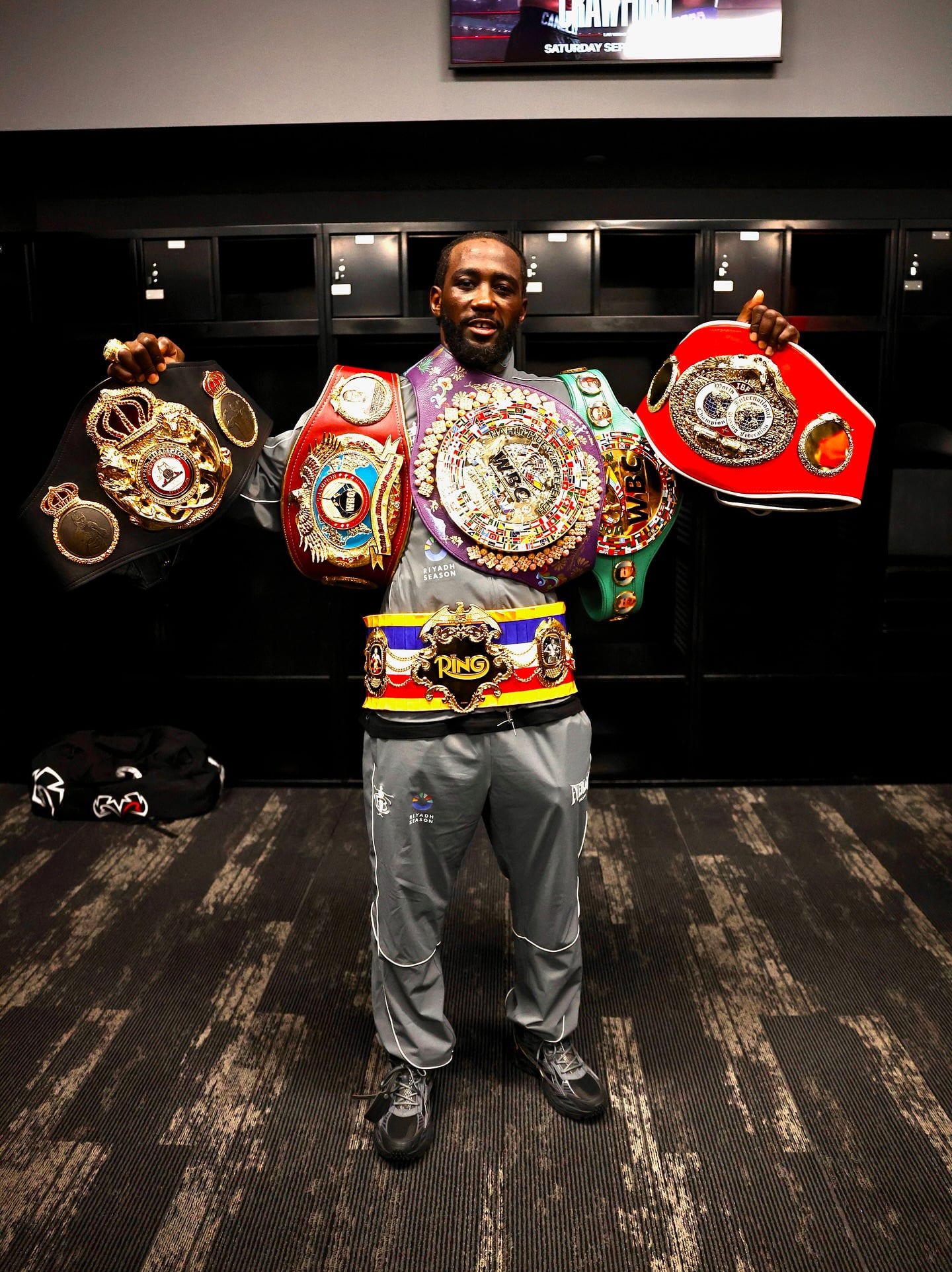 世界拳王特倫斯·克勞福德宣布退役震驚全網！完美 42 戰全勝紀錄成就拳壇傳奇