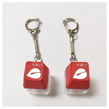 2025 聖誕交換地獄／廢到笑禮物推薦總整理：外接話筒、純白拼圖⋯既有梗還能考驗友情！