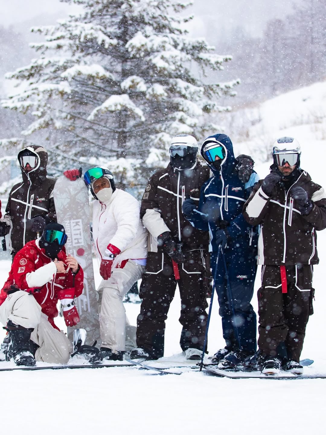 KITH × Columbia 2025 秋冬滑雪聯名曝光!Ronnie Fieg 北海道實測⋯機能與潮流完美結合!