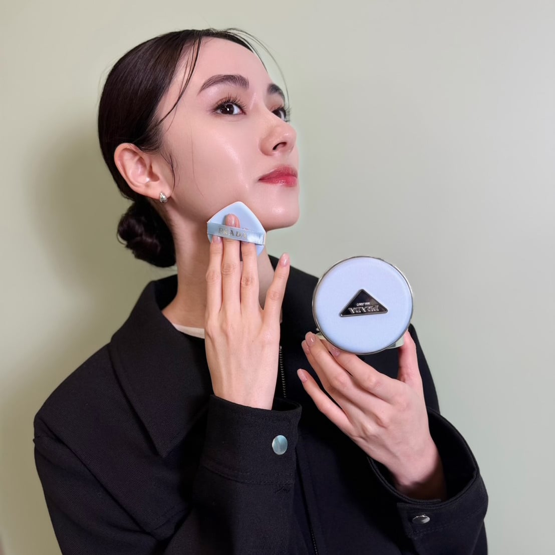 PRADA 莫測藍尼龍氣墊粉餅