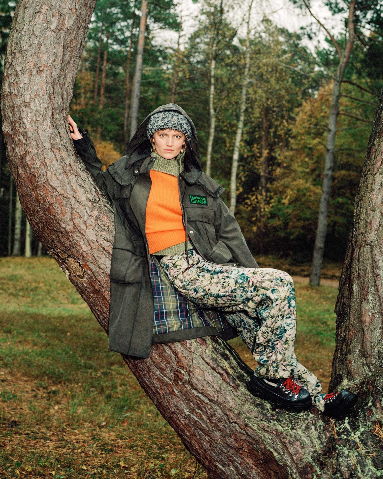 Barbour x GANNI 第四度聯名系列 演繹英倫機能風格