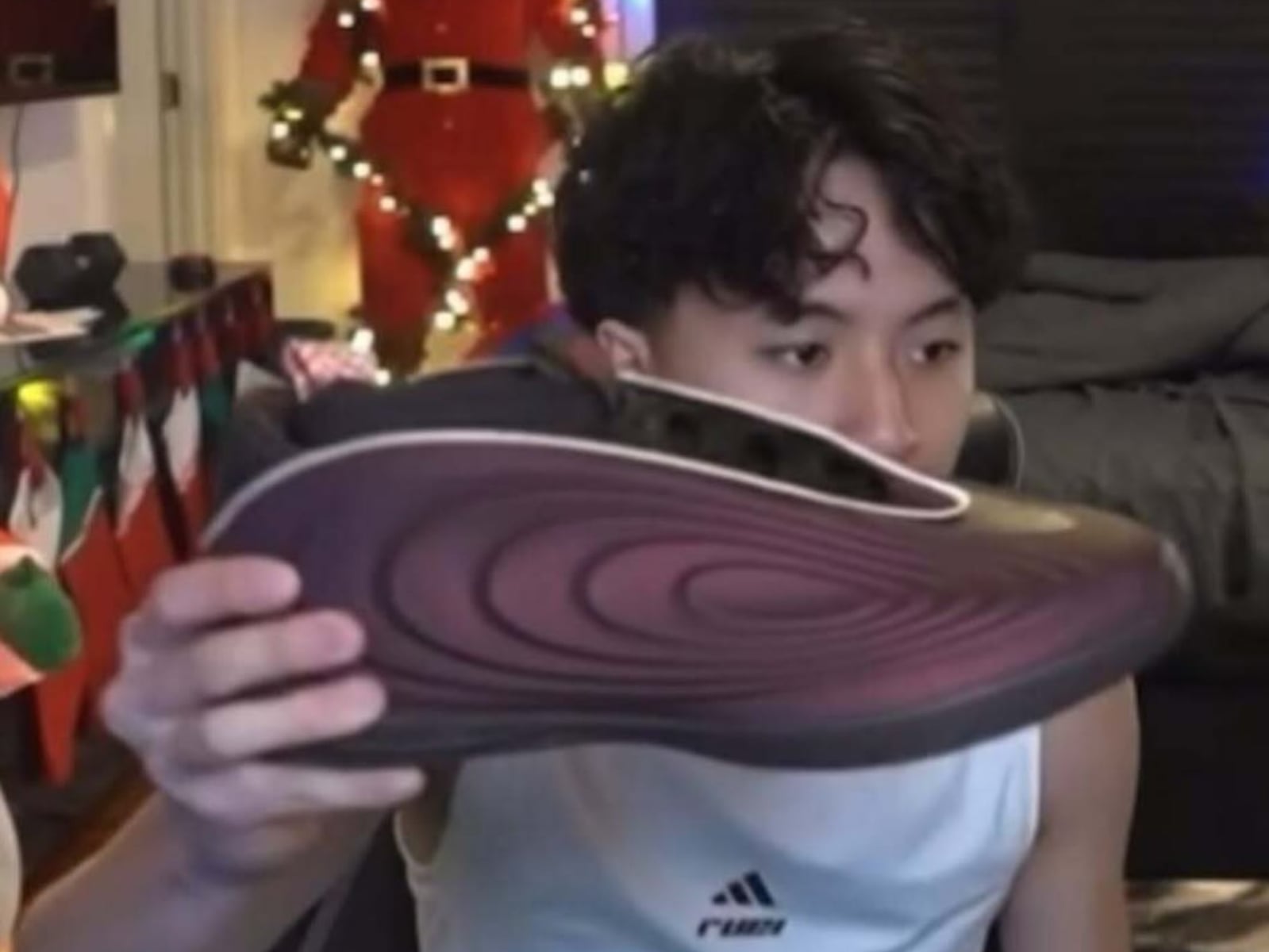 Ray 獲得 adidas 無限信用卡！收到 Harden Vol.10 最新配色讓哈登也看傻「我都還沒拿到欸！」