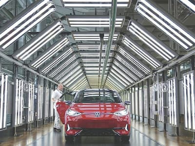 歐盟 2035 燃油車減碳目標調降！不再全面禁售，電動車車商：「悲劇性勝利！」