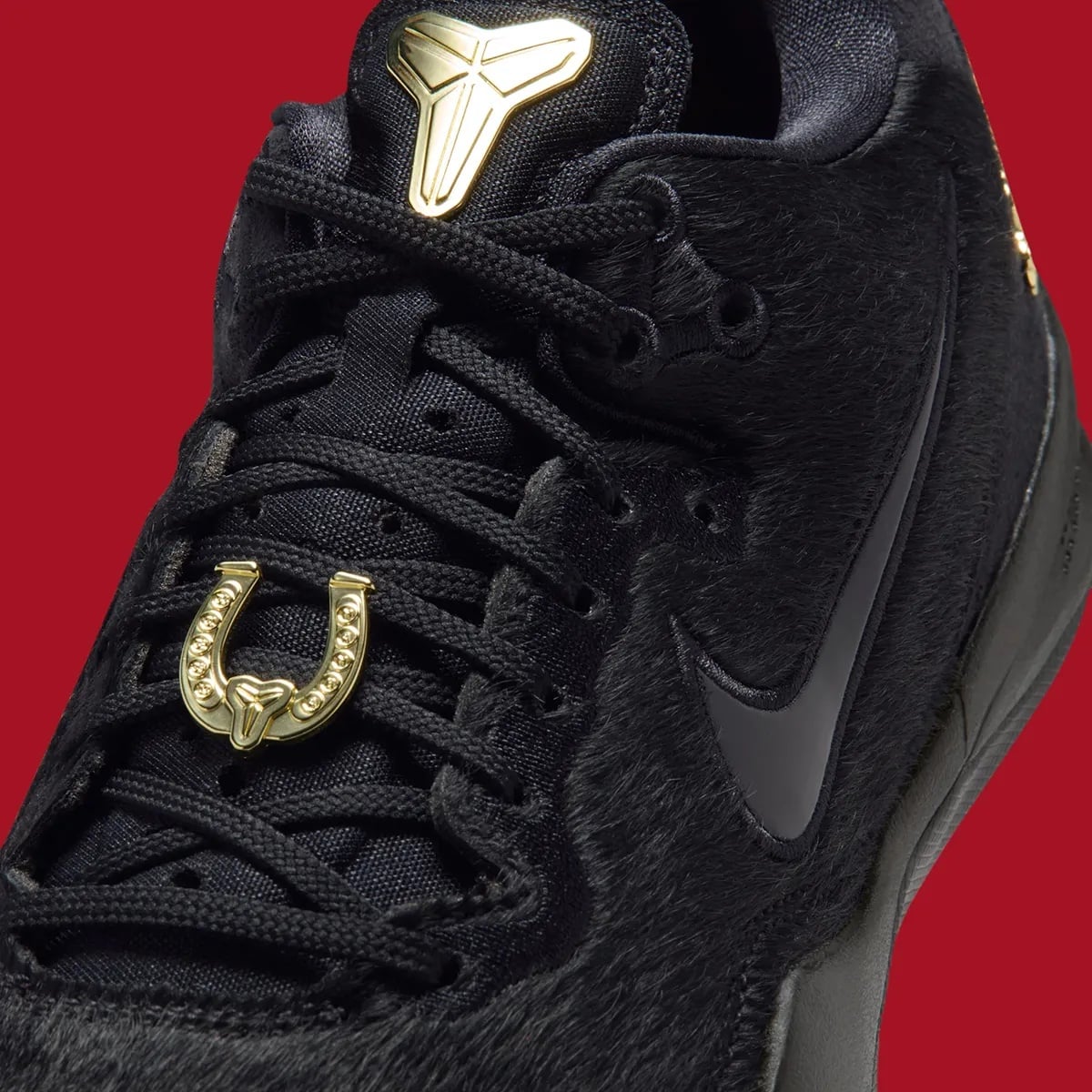 Nike Kobe 8 EXT Protro「馬年」配色曝光！高級馬毛＋金屬馬蹄打造最奢華 CNY 球鞋！