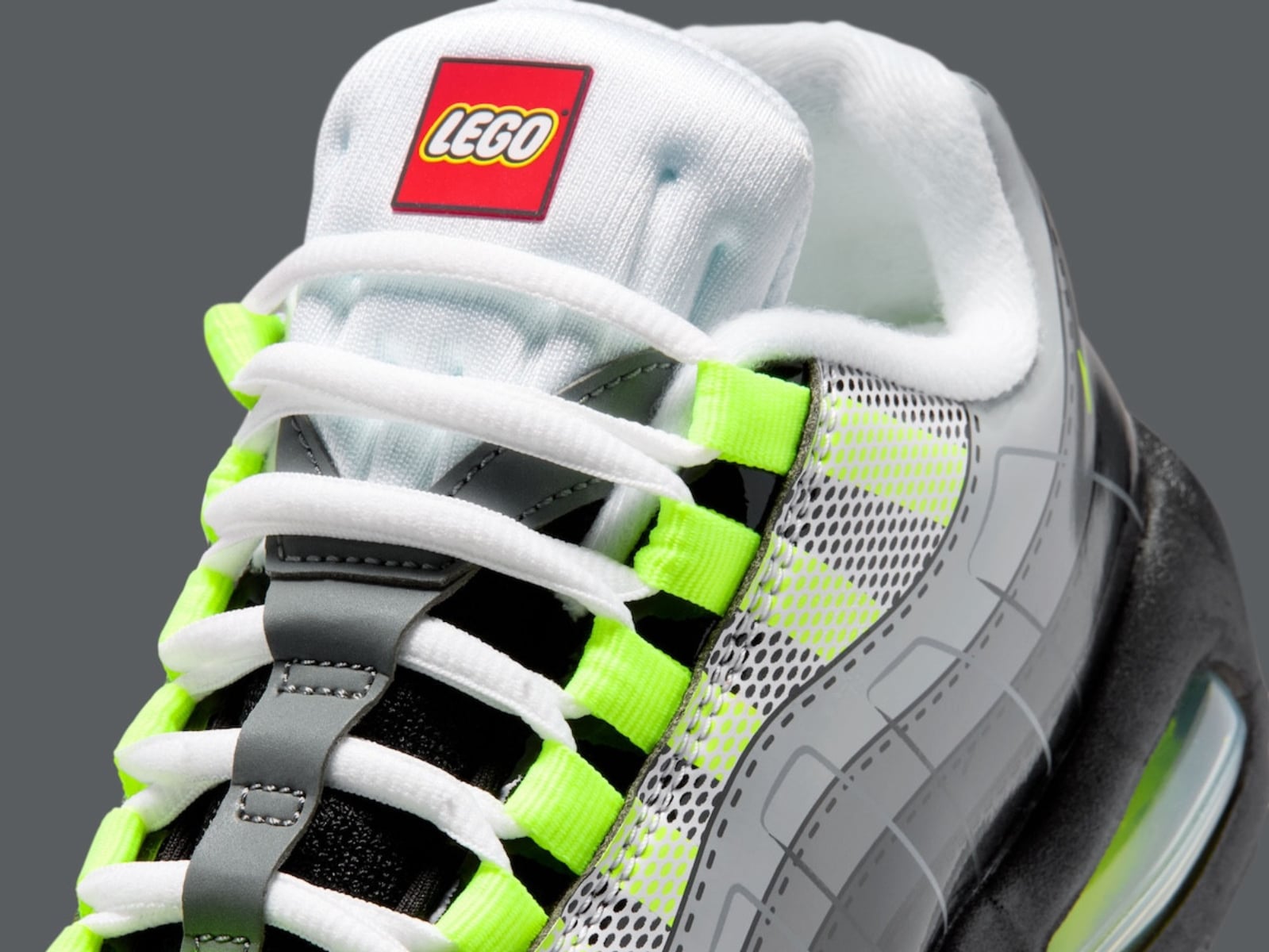 LEGO x Nike Air Max 95 正式曝光！經典螢光綠＋樂高標誌注入太欠收藏！