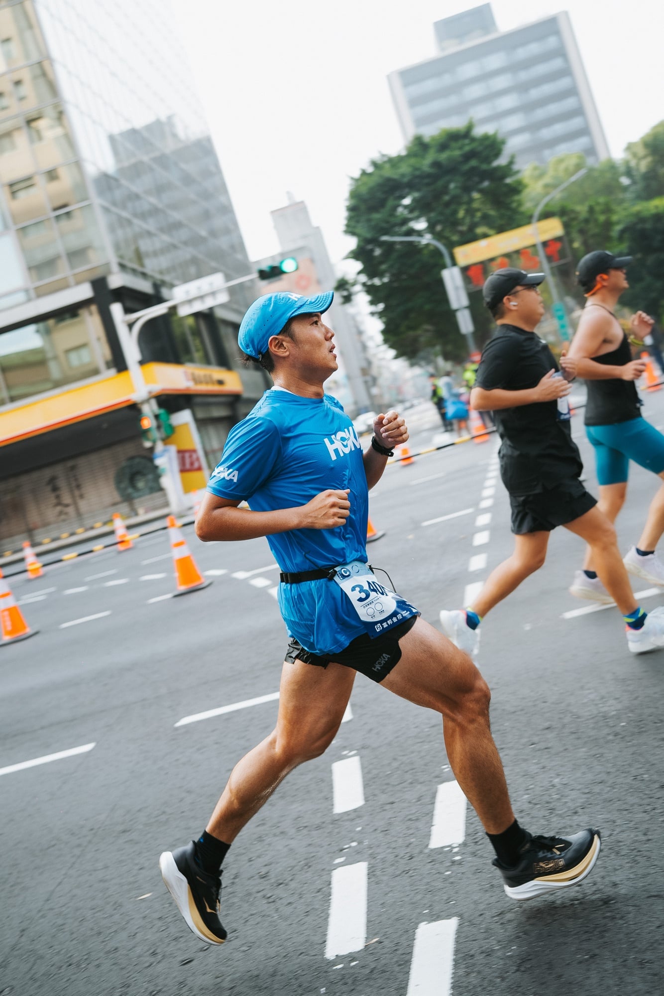 Together We Fly Higher 熱血時刻！ 玖壹壹洋蔥、健志年度馬拉松賽事順利完賽 HOKA 裝備助力 雙雙刷新個人最佳成績