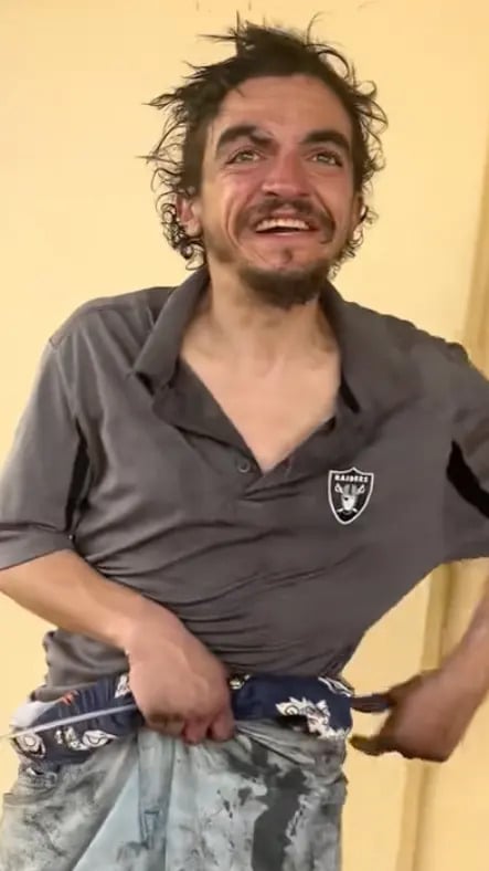 童星泰勒蔡斯 Tylor Chase 近況曝光！流落街頭畫面引網嘆：「好心疼！」