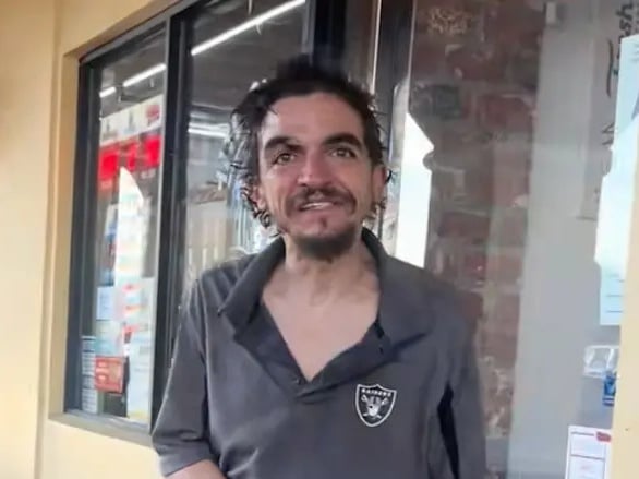 童星泰勒蔡斯 Tylor Chase 近況曝光！流落街頭畫面引網嘆：「好心疼！」