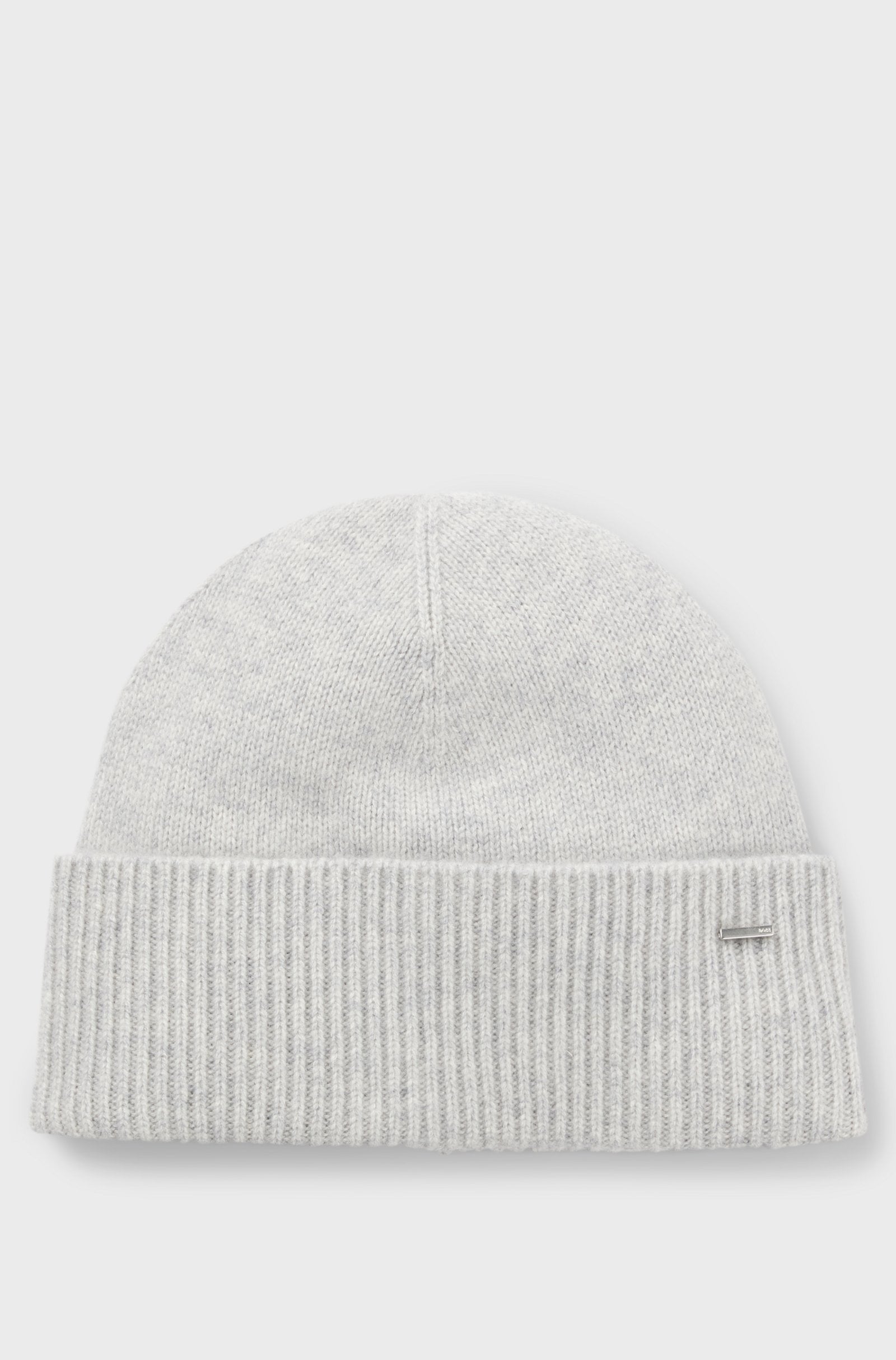 BOSS 冬季節日溫暖獻禮