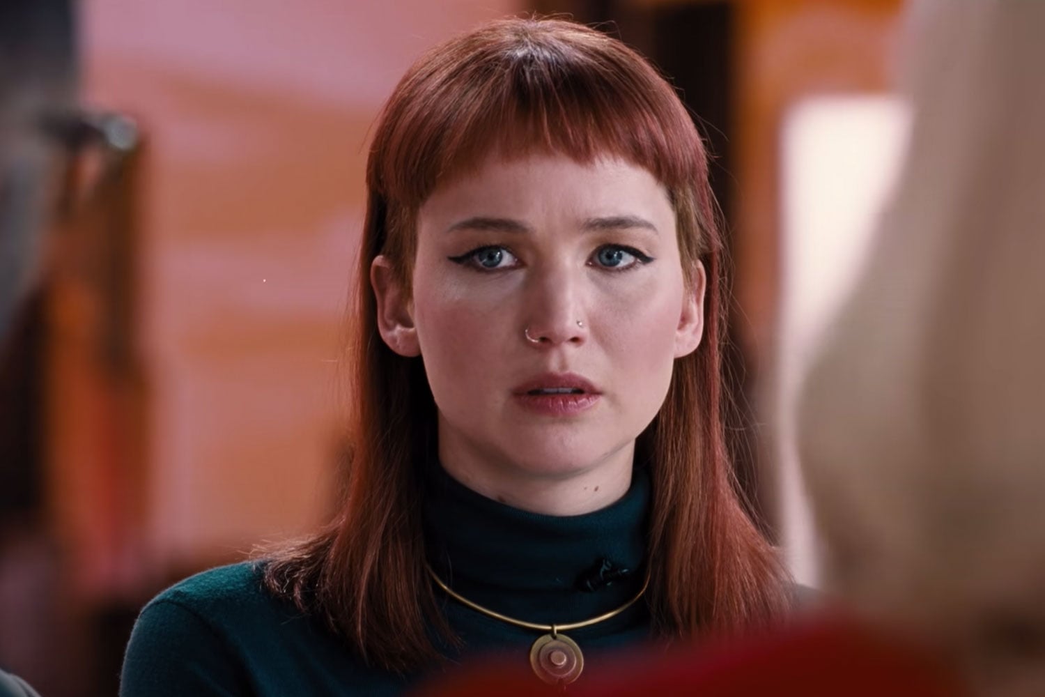 珍妮佛勞倫斯 Jennifer Lawrence 回憶拍《千萬別抬頭》忍笑到崩潰！直言：「跟喬納希爾對戲太難了！」