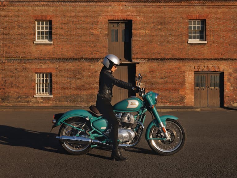 太古汽車集團總代理引進 Royal Enfield 強勢登台 125 年 Pure Motorcycling 騎乘精神 全面席捲台灣