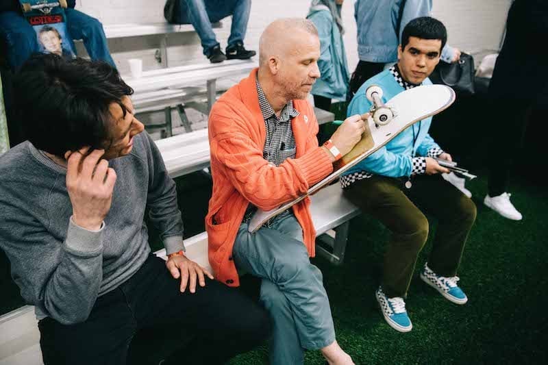 盤點 10 款日常防身配件！滑板、雨傘、皮帶、手套，也能成為保護自己的重要工具！