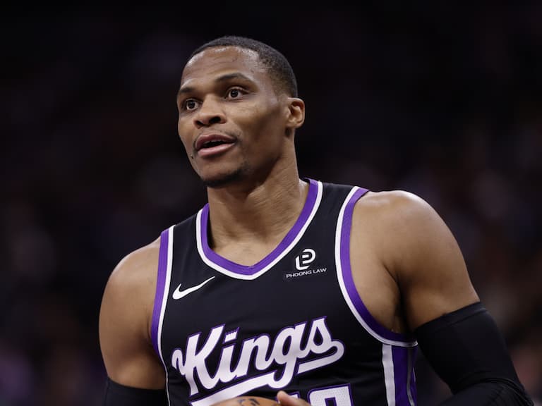 NBA／Russell Westbrook 假摔遭罰引爭議！球迷怒轟：「為何 SGA 和 Luka 沒事？」