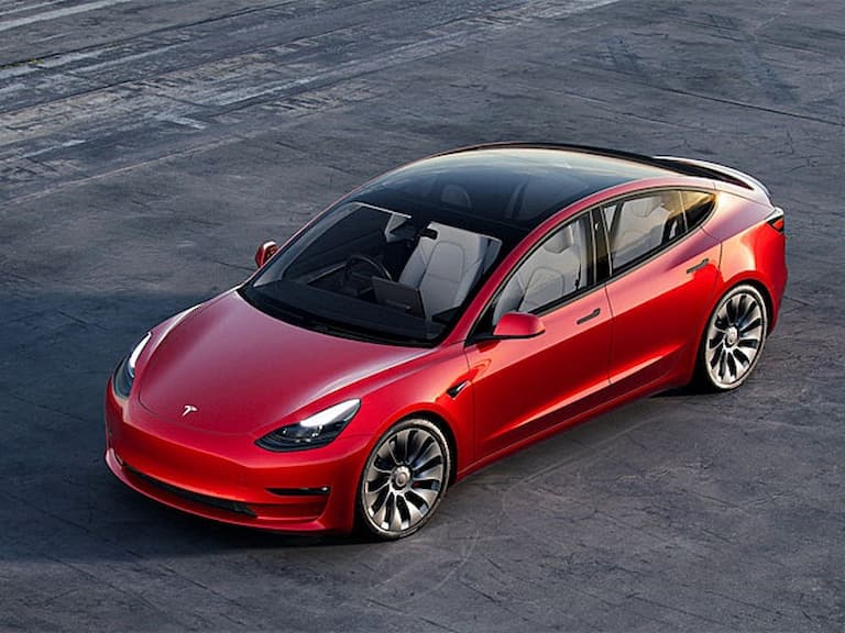 特斯拉 Model 3 爆安全爭議!美監管機構:「緊急門把設計太隱密!」