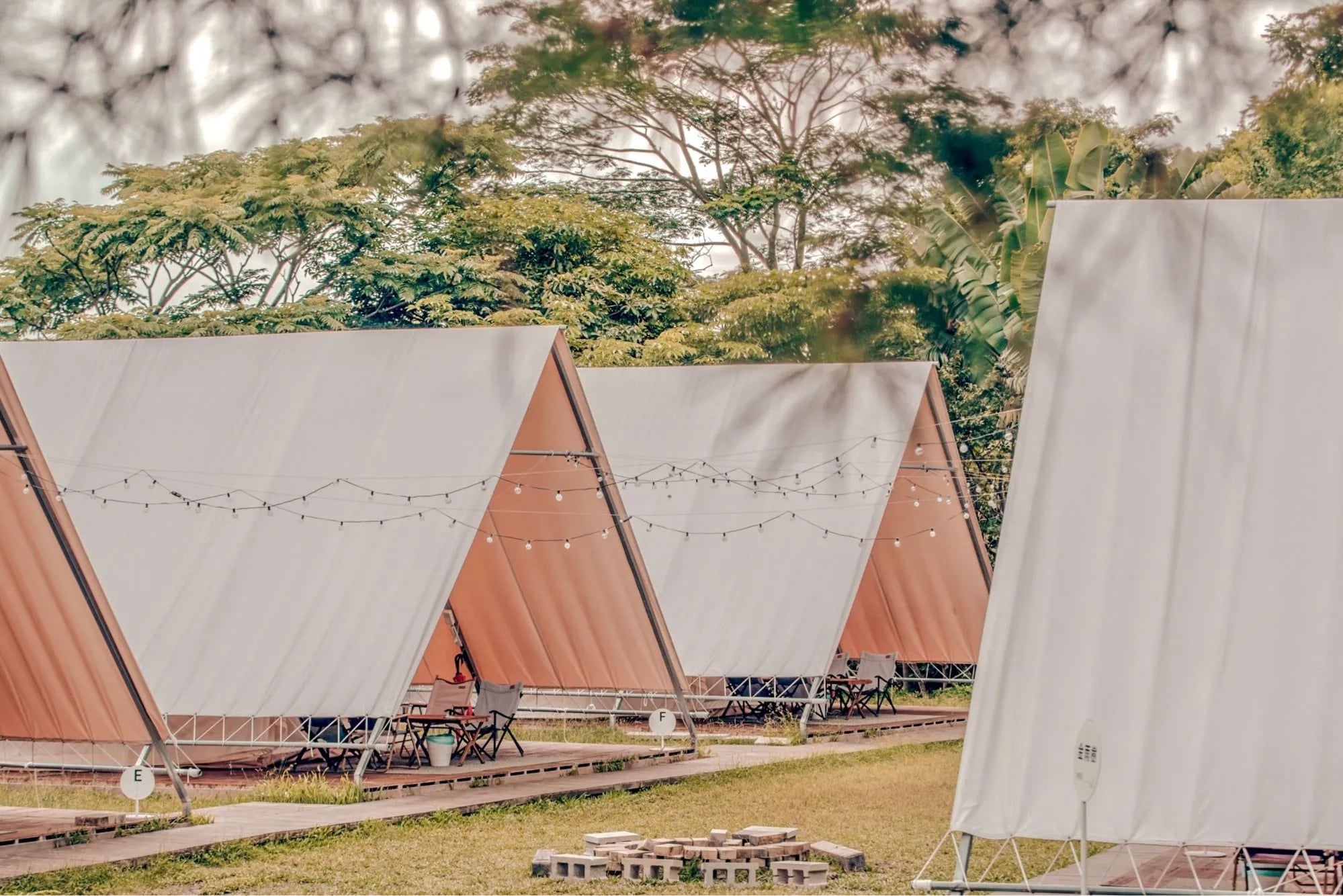 2025 全台 10 大懶人露營地 Glamping 推薦總整理｜形式、設施、活動⋯一次看！