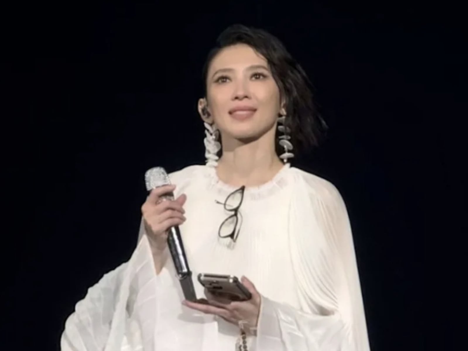 戴佩妮演唱會取消 2 場！坦言：「不會硬撐說自己多厲害！」