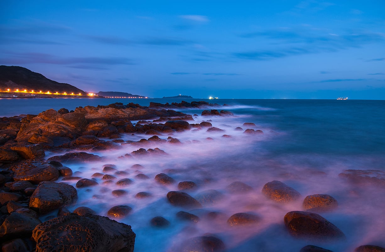 跨年要幹嘛？｜2026 元旦第一道曙光觀賞點推薦總整理：花蓮柏南山、屏東鵝鑾鼻燈塔⋯日出時間一次看！【街個有料】