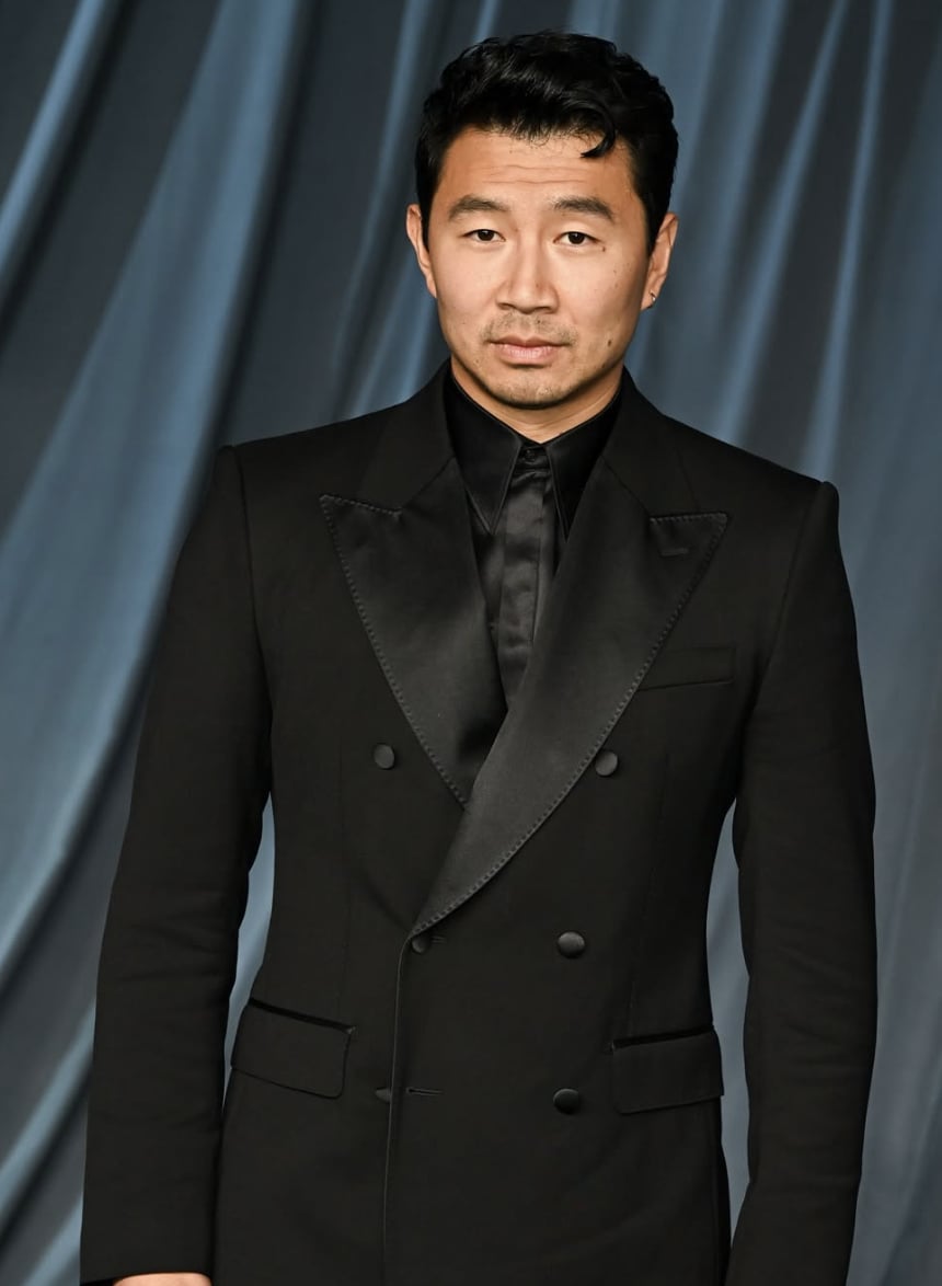 劉思慕 Simu Liu 揭好萊塢殘酷真相！直言：「製片方根本不會考慮亞裔面孔！」