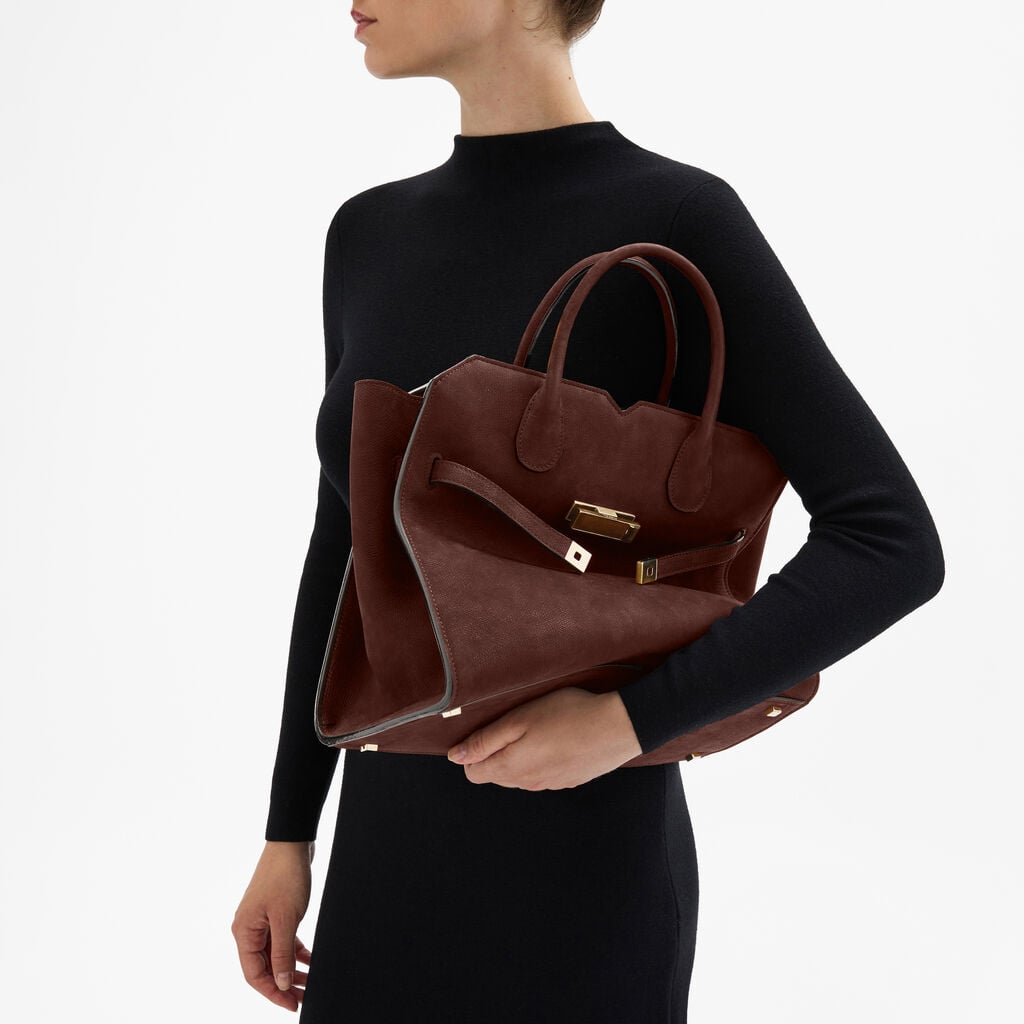 Valextra Milano Senso 秋冬新品包款登場|穿搭背法、柔軟設計、色選⋯一次看!【設計・潮】