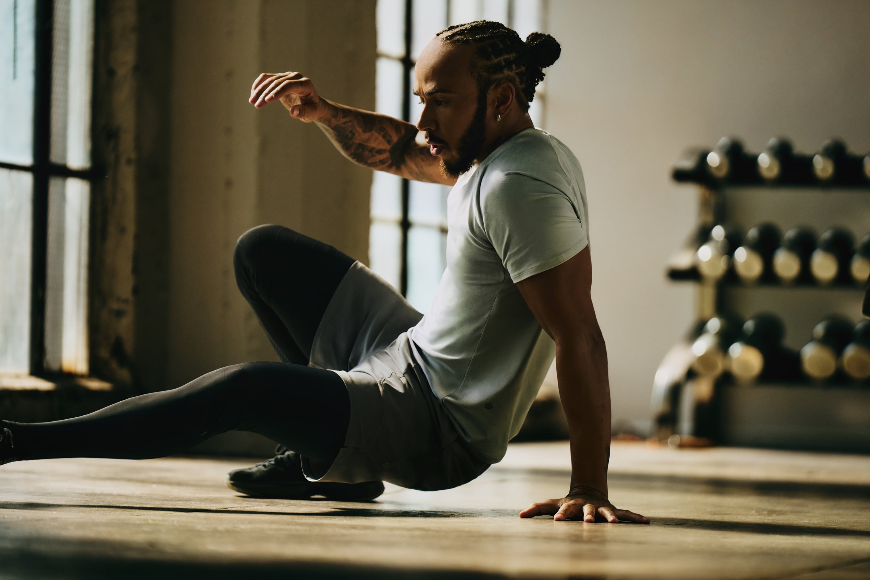 lululemon 推出冬季 2025 Train 系列！攜手 Lewis Hamilton 與體能之巔 Amotti 激發無限潛能！