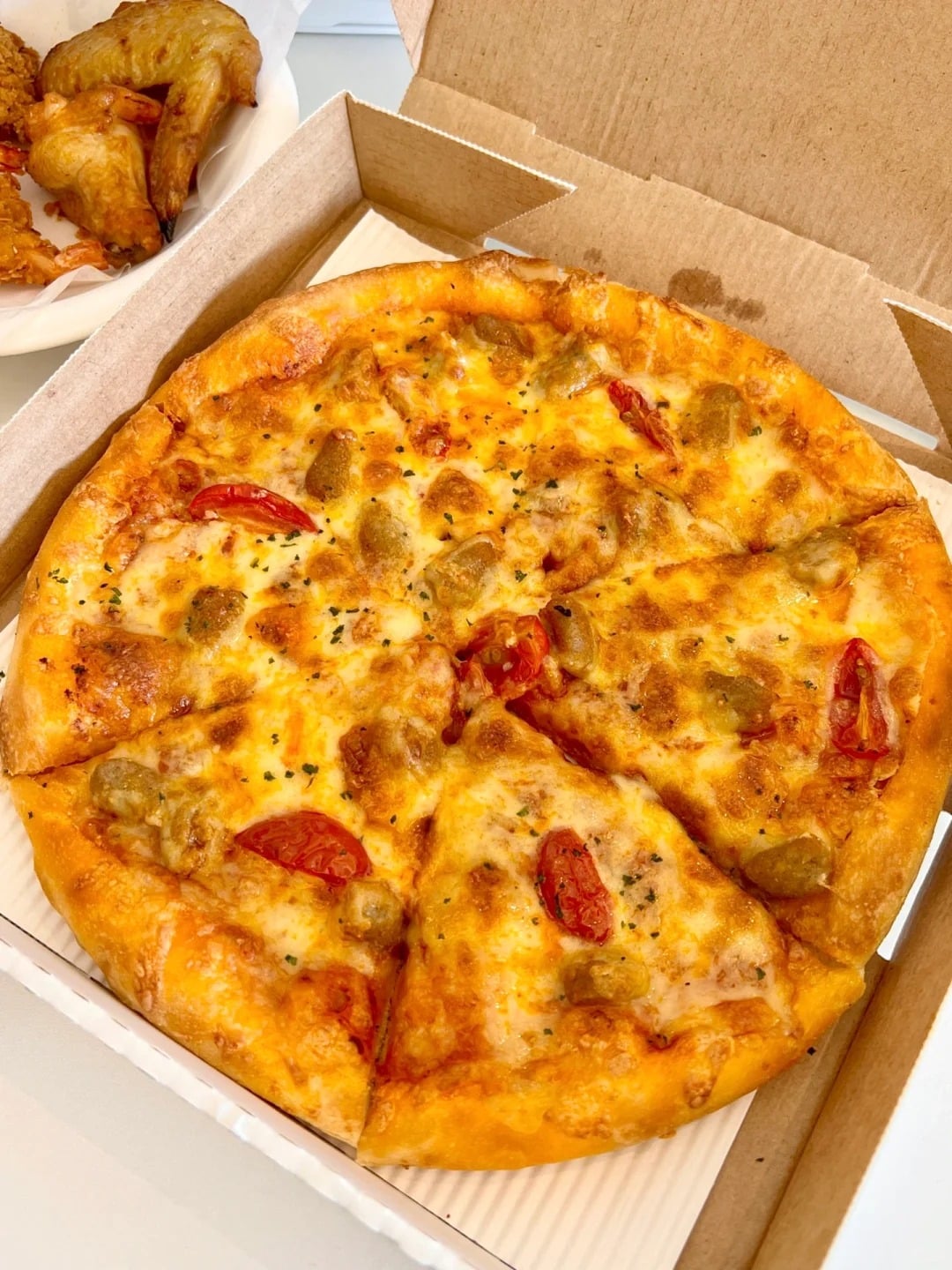 2026 跨年速食店懶人包：肯德基／麥當勞／必勝客買一送一！優惠代碼、營業時間一次看！