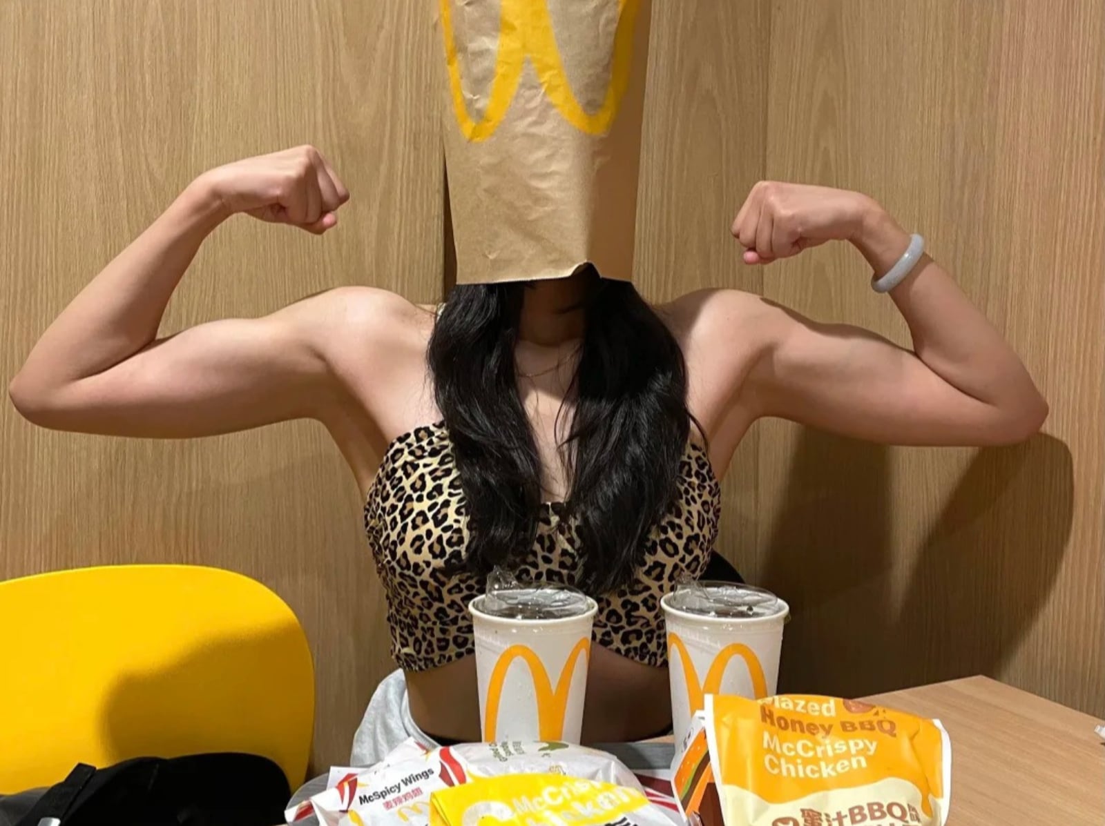 2026 跨年速食店懶人包：肯德基／麥當勞／必勝客買一送一！優惠代碼、營業時間一次看！