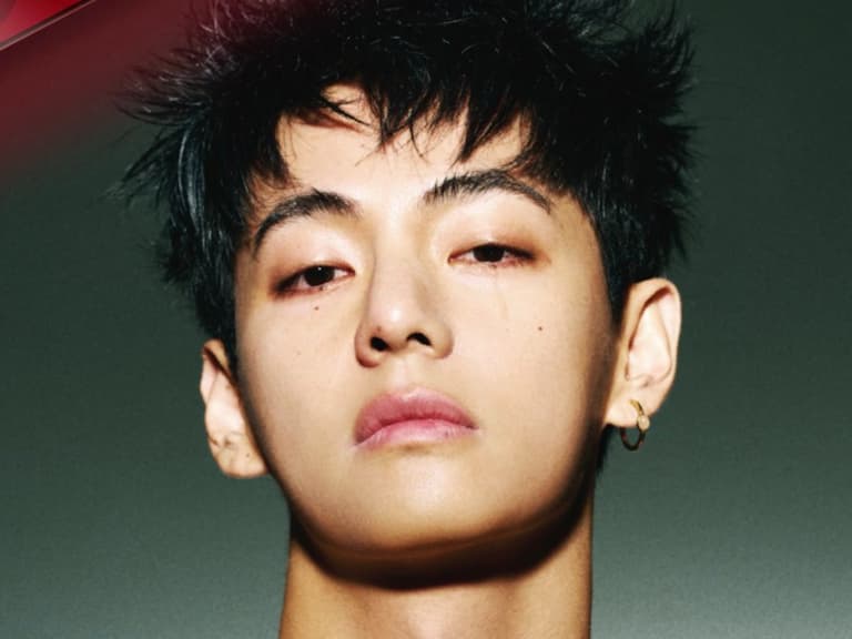 BTS 防彈少年團 V 金泰亨寫真書遭控「模仿 GD」！網笑：「都還愛 Jennie！」