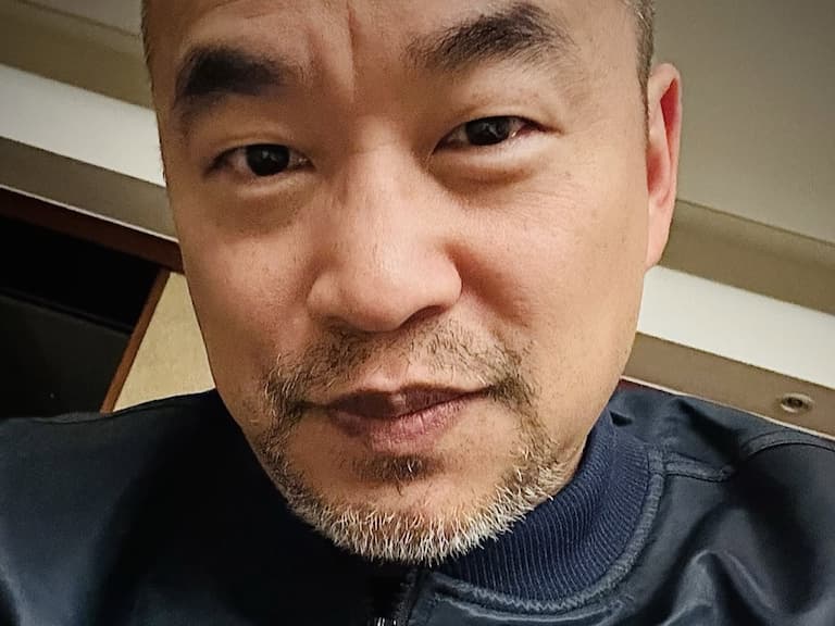 「麻吉大哥」黃立成慘虧 7 億遭清算 200 次!霸氣喊話:「回來當大哥」網友全瘋了!