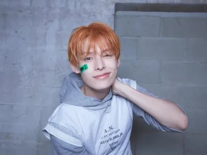 CORTIS 台灣成員趙雨凡直播大聊「戀愛經驗」！經紀人急致電求中斷！