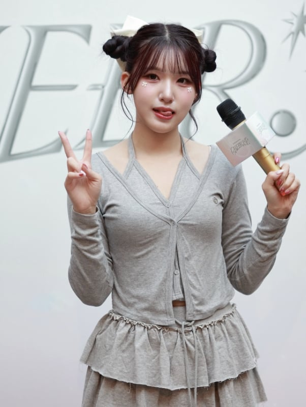 樂天女神廉世彬深色新髮型曝光！放話新年願望「賺很多錢」，努力學中文想吵架！