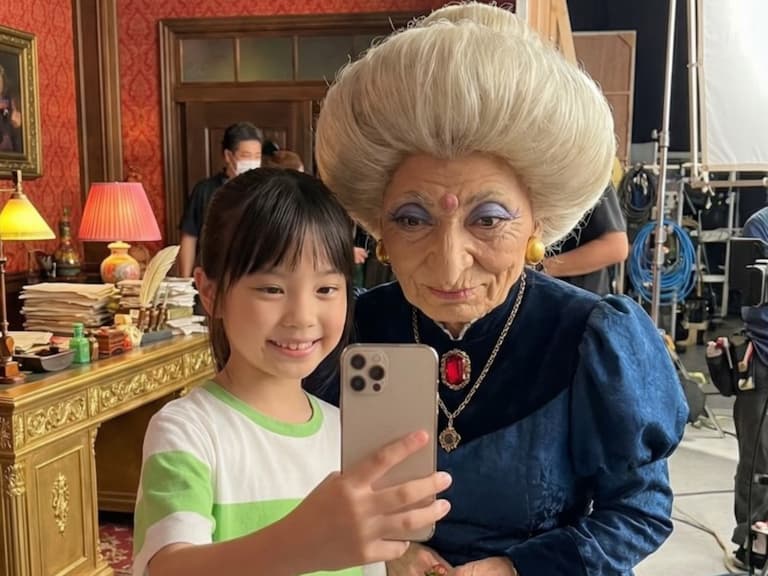 網友用 AI 還原《神隱少女》真人版電影角色合照!湯婆婆、白龍⋯超逼真吸近 5 萬讚!