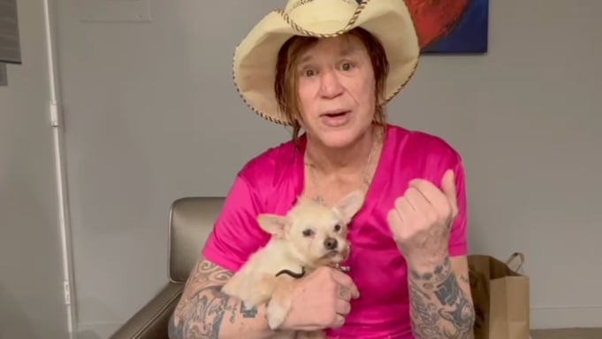 《鋼鐵人2》「鞭狂」米基洛克 Mickey Rourke 遭爆欠房租,友人嘆:「拳擊讓他留下身心創傷!」