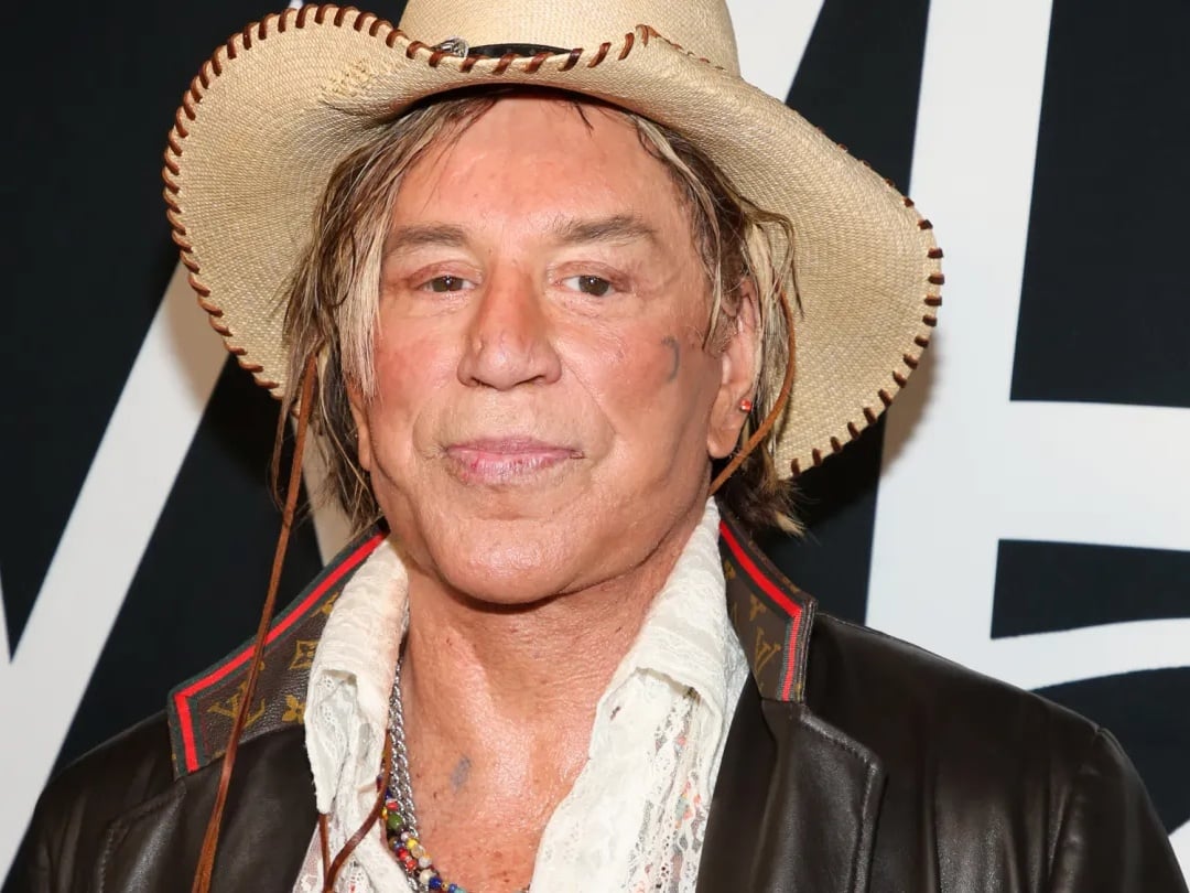 《鋼鐵人2》「鞭狂」米基洛克 Mickey Rourke 遭爆欠房租，友人嘆：「拳擊讓他留下身心創傷！」