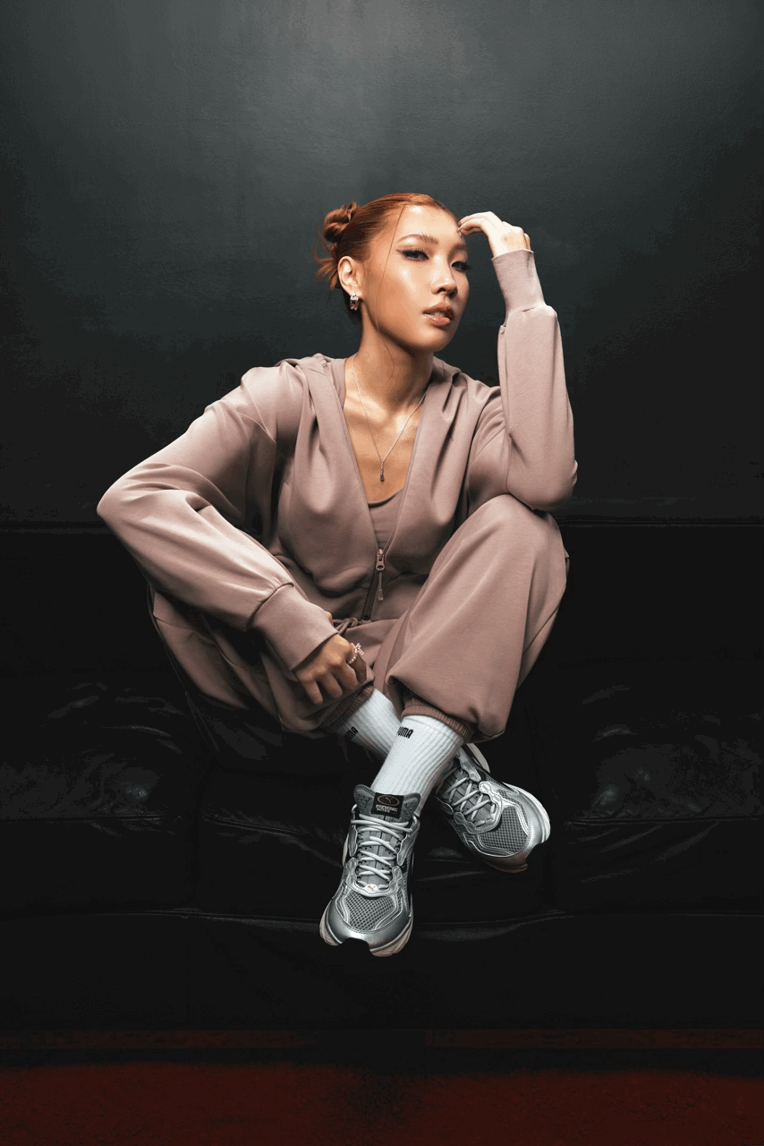 PUMA 攜手 R&B 女神 Karencici 演繹「破格時尚」！上腳 FADE NITRO「幻影銀」辣出新高度！