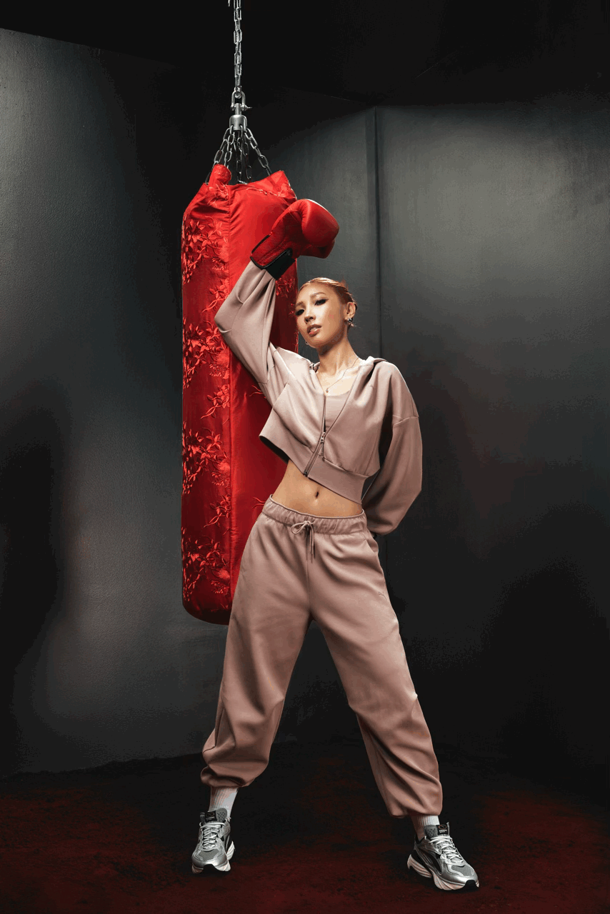 PUMA 攜手 R&B 女神 Karencici 演繹「破格時尚」！上腳 FADE NITRO「幻影銀」辣出新高度！