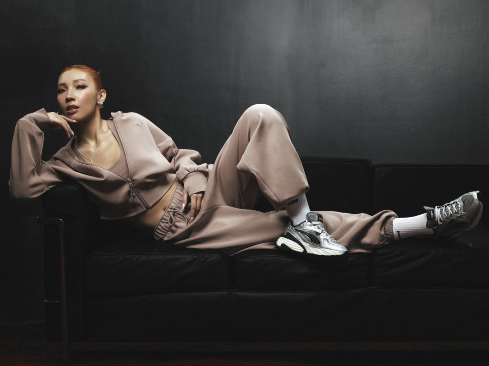 PUMA 攜手 R&B 女神 Karencici 演繹「破格時尚」！上腳 FADE NITRO「幻影銀」辣出新高度！