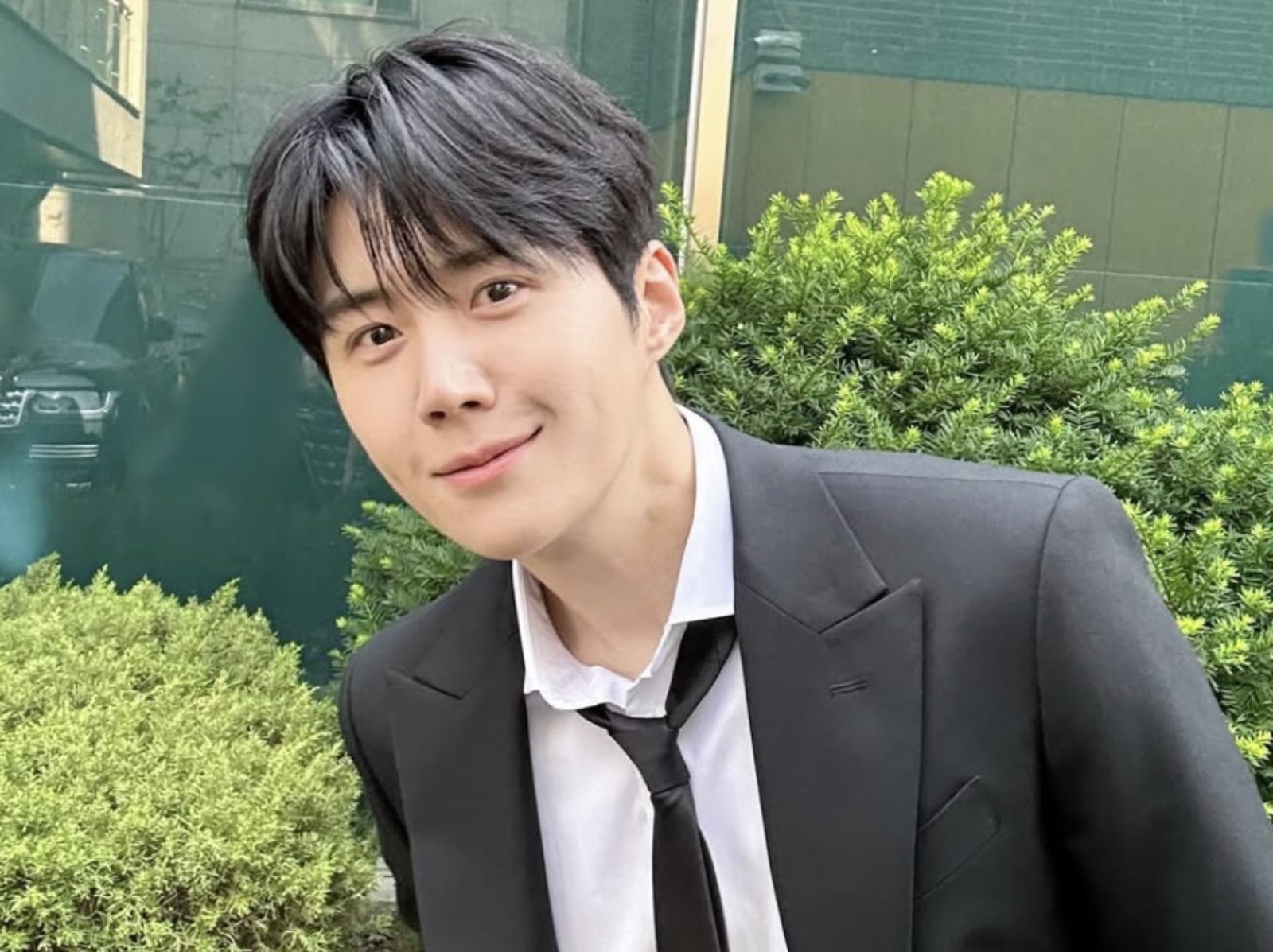 《愛情怎麼翻譯？》金宣虎身高 183 公分、前女友爭議、歪頭眨眼爆紅⋯８件事快認識！