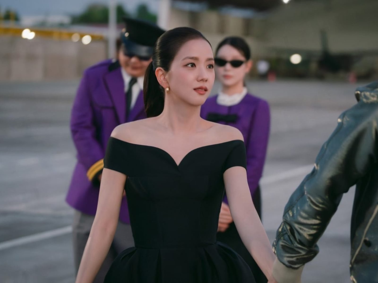 BLACKPINK Jisoo 新劇《訂閱男友》首波劇照曝光！搭檔徐仁國卻遭網友砲轟演技！