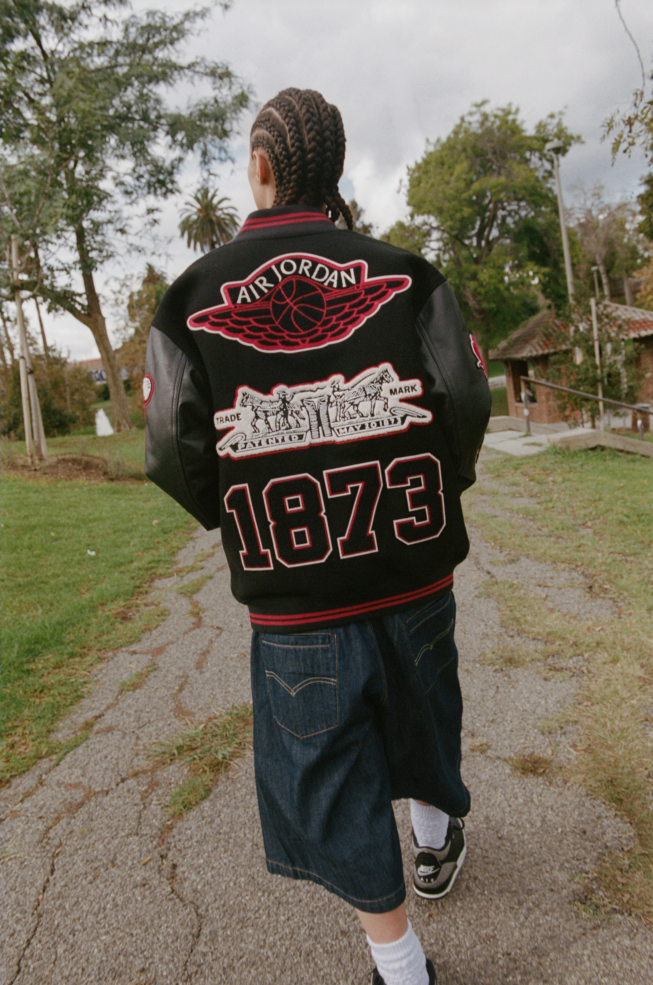 Levi's x Jordan Brand 全新聯名台灣發售情報公開！單寧面料 AJ3、拼接棒球外套太欠收！