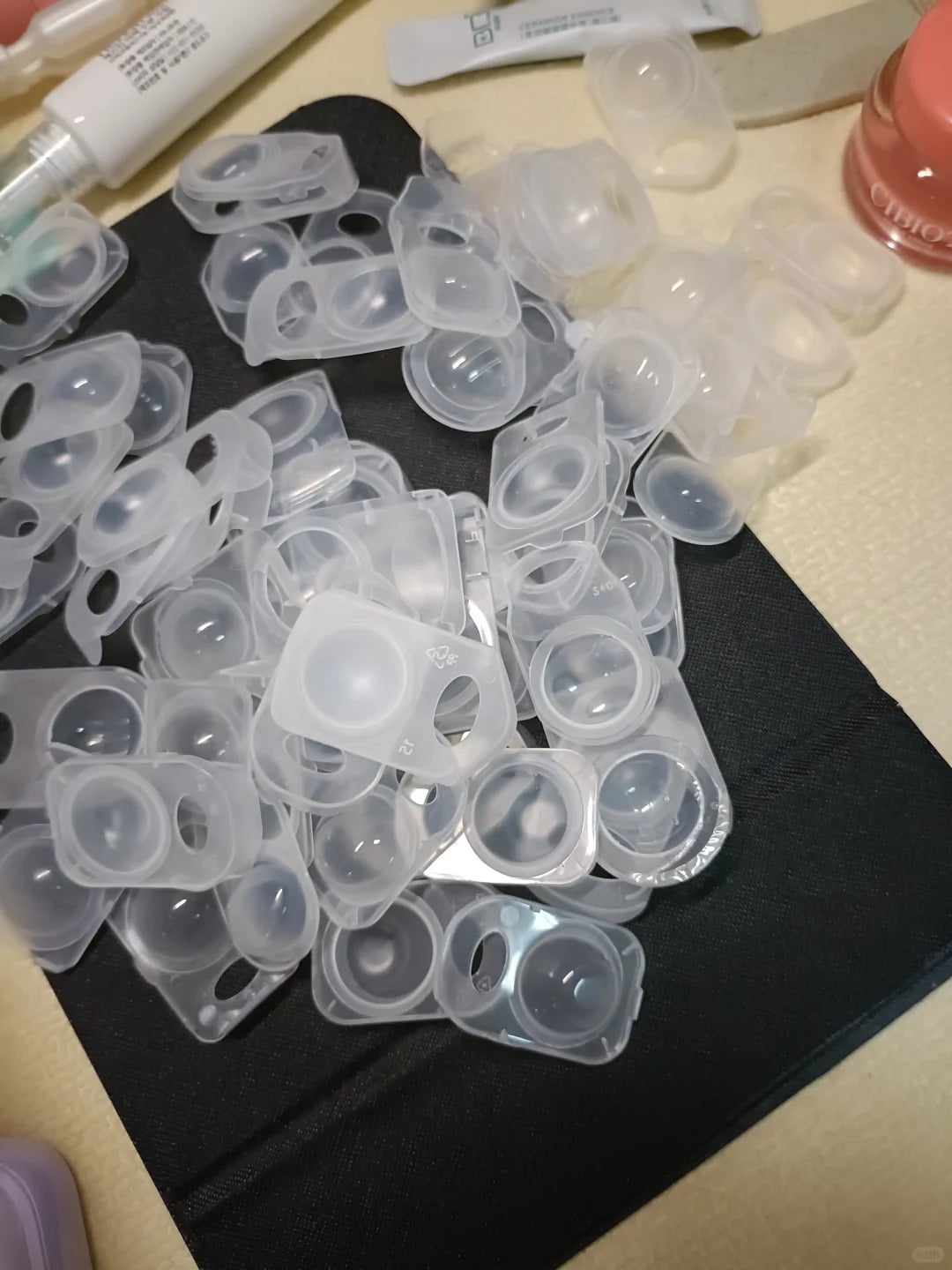 隱形眼鏡盒回收竟能折抵換購物金？5 大超簡單回收管道一次看！