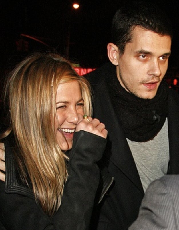 珍妮佛安妮斯頓 Jennifer Aniston 險遇前男友約翰梅爾 John Mayer！好萊塢飯店相差 40 分鐘離場！