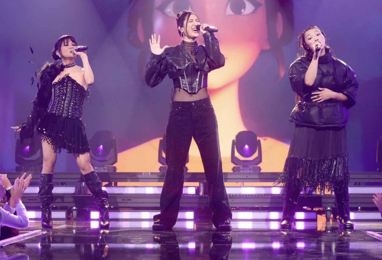 《Kpop 獵魔女團》〈Golden〉神曲橫掃金球獎！Ejae 台上哽咽獻獎給被那些被拒絕的人