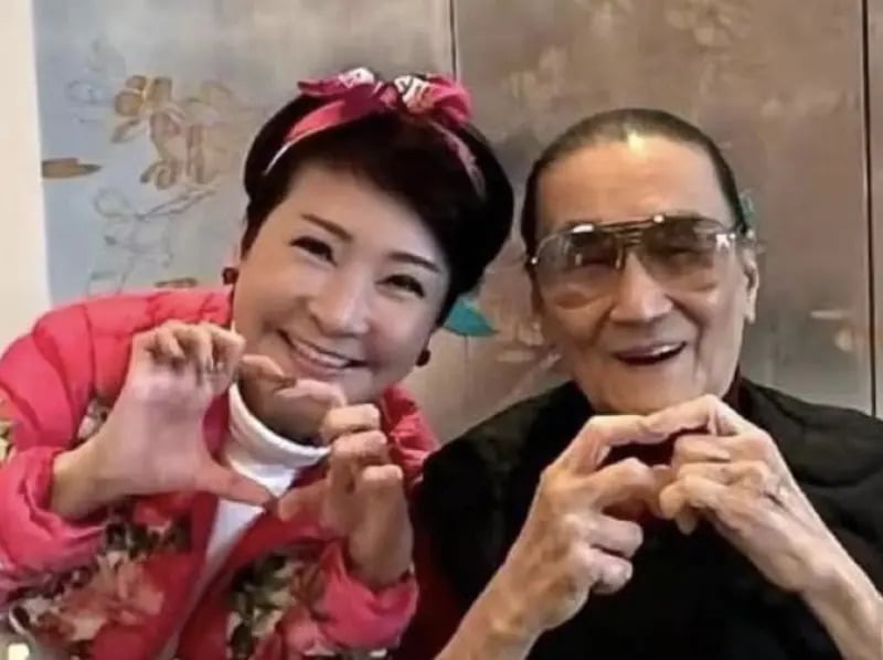 謝霆鋒父母謝賢、狄波拉帶新歡和平用餐！昔日戀情內幕曝光！